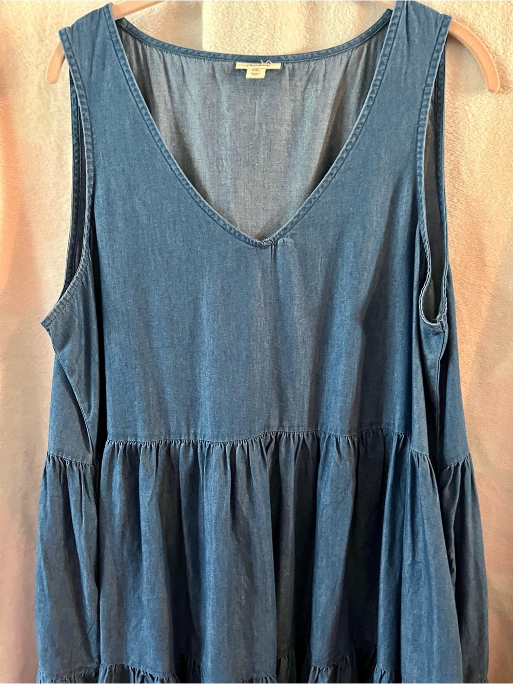 Women’s Sleeveless Denim Tiered Dress - Picture 3 of 5